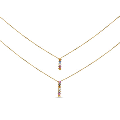 Collier court en saphirs de couleur