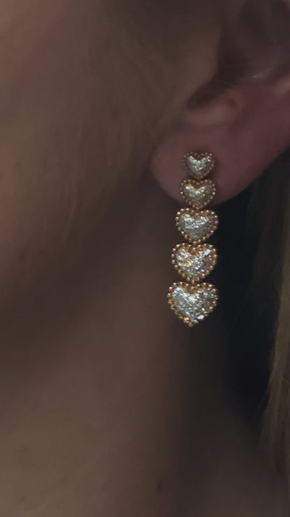 Longues boucles d'oreilles cœur